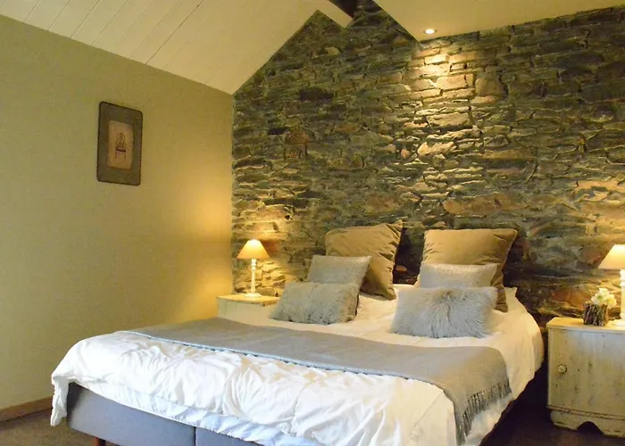 Charming Cottage In Jehonvil With View