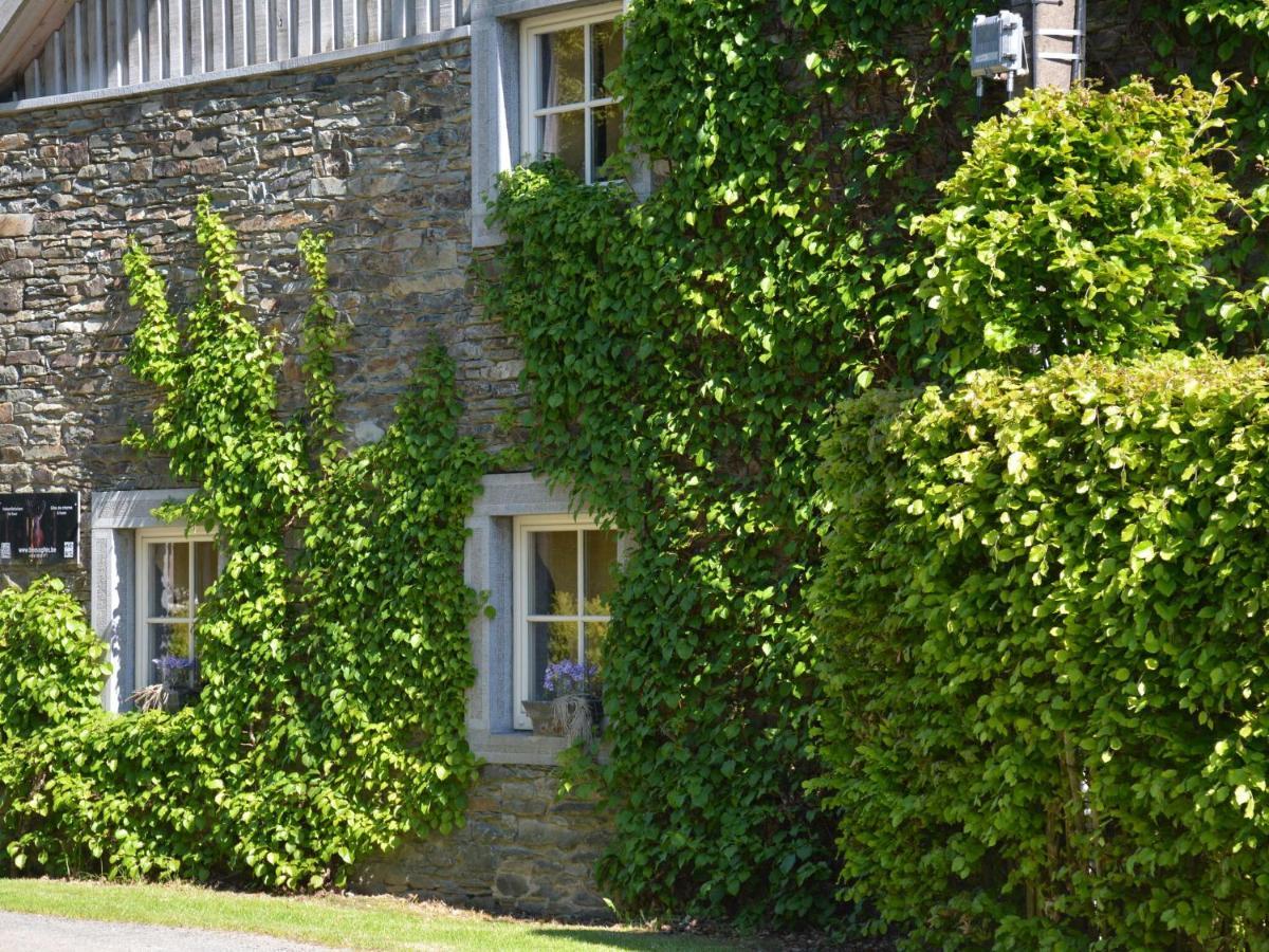 Charming In Jehonvil With View Hébergement de vacances